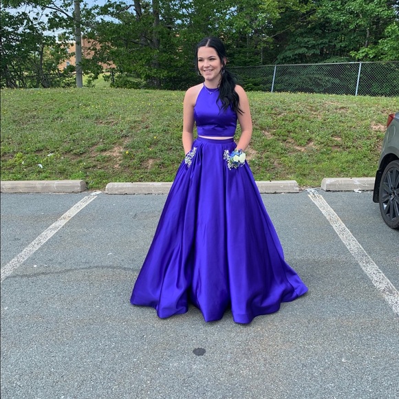 Meet your Posher, Karli - Picture 1 of 1